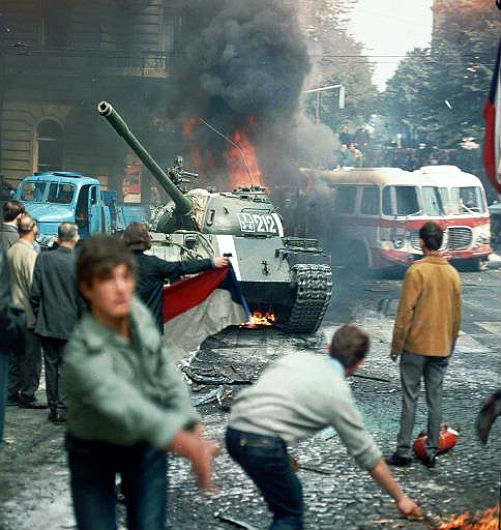 _2_8d09ab4-molotov-21-08 _2_8d09ab4-molotov-21-08