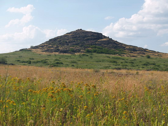 08__priazov_stone_barrows_foto_kravchenko_berdyansk